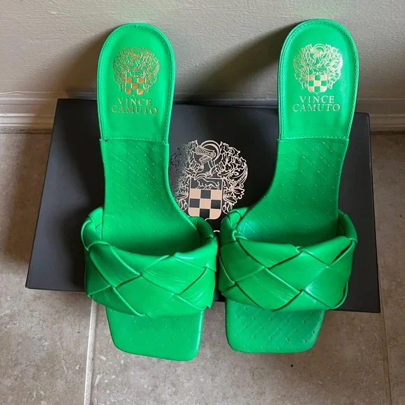 Vince Camuto Brelanie Green Heeled Mules - Picture 2 of 3